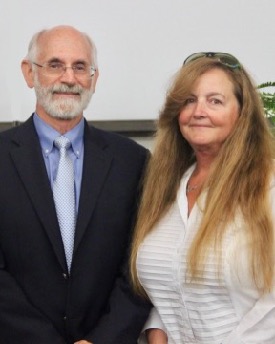 Grace Massey (R) with VIMS Dean & Director John Wells following the VIMS Awards Ceremony. © C. Katella/VIMS.